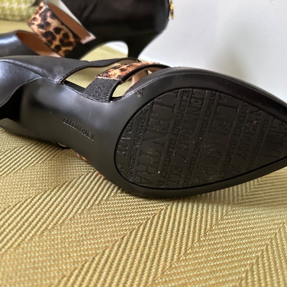Ellen Tracy Shoes - Picture 2 of 3